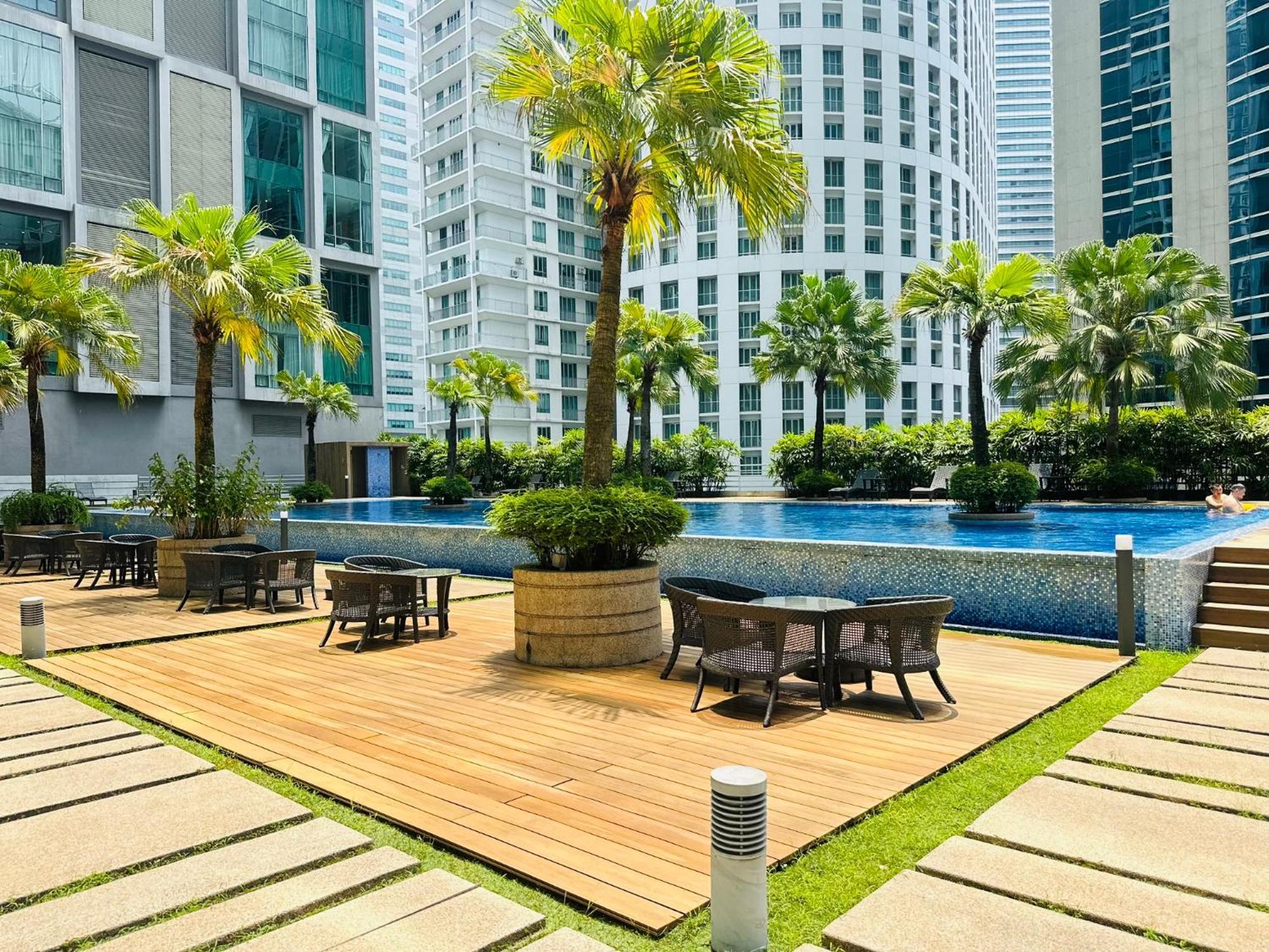 Soho Suites Klcc By Comfort Suites Kuala Lumpur Esterno foto