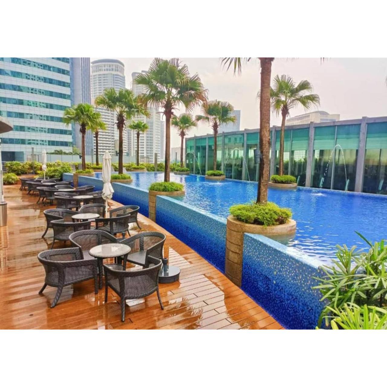 Soho Suites Klcc By Comfort Suites Kuala Lumpur Esterno foto