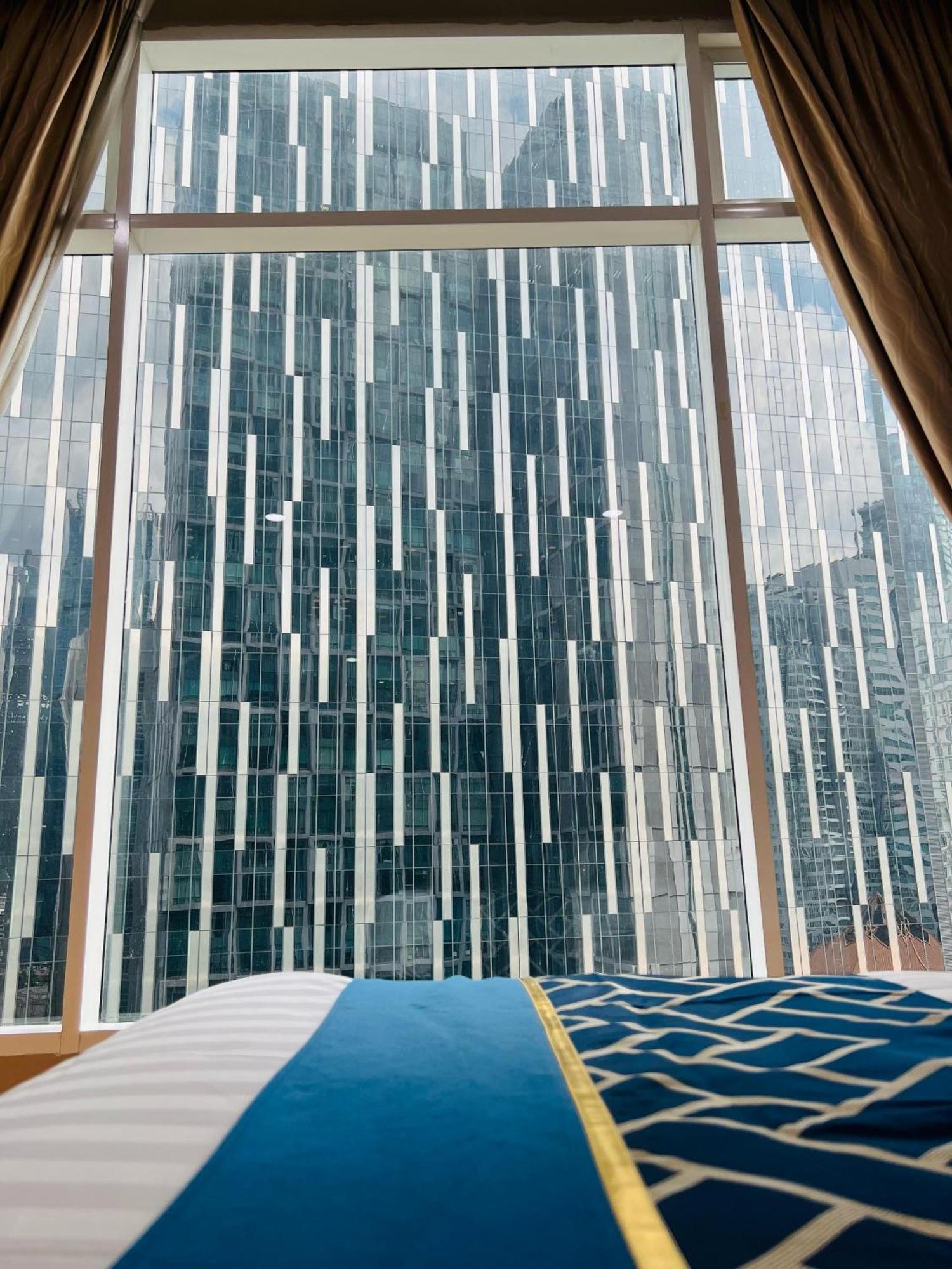 Soho Suites Klcc By Comfort Suites Kuala Lumpur Esterno foto