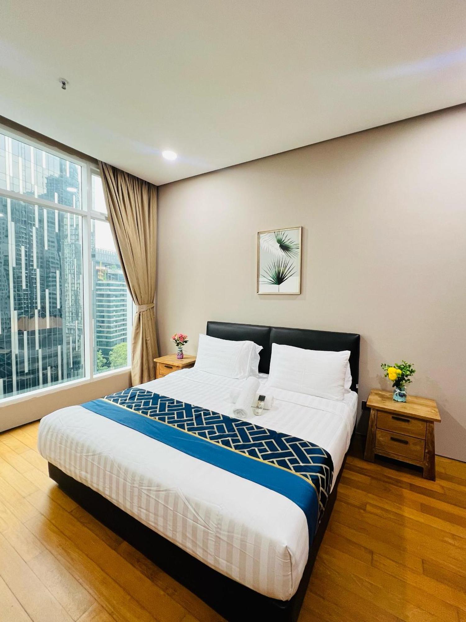 Soho Suites Klcc By Comfort Suites Kuala Lumpur Esterno foto